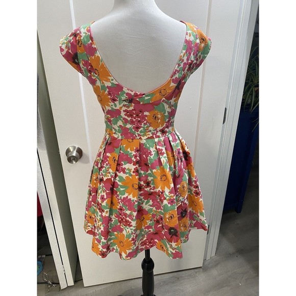 3/$30 Zara Mod 60s Floral Spring Easter Dress Fitted, Cap Sleeve - Picture 6 of 14